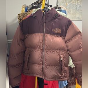 Pre loved North Face coat burgundy sz medium women